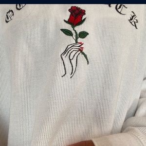 Cropped loose long sleeve top